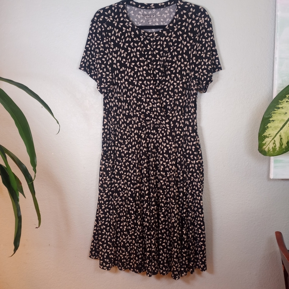 Torrid Super Soft Skater Circle Classic Floral Draped Comfy Bohemian Mini Dress - Picture 5 of 10